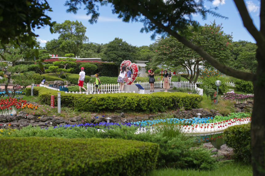 Стеклянный замок Чеджу