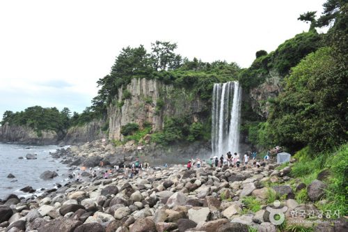 Jeongbang Falls