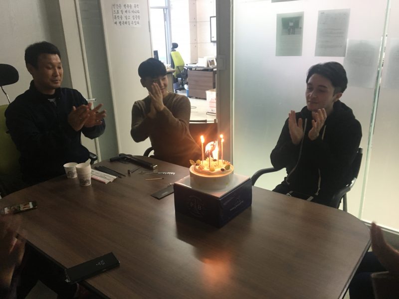 День рождения французского служащего Кевина