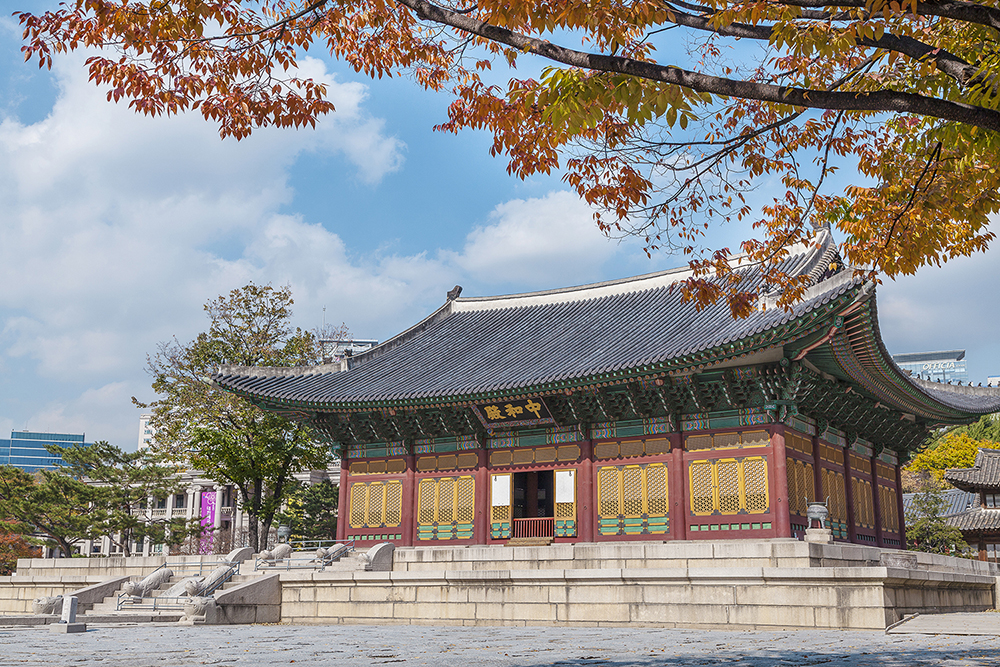 Deoksu Palace