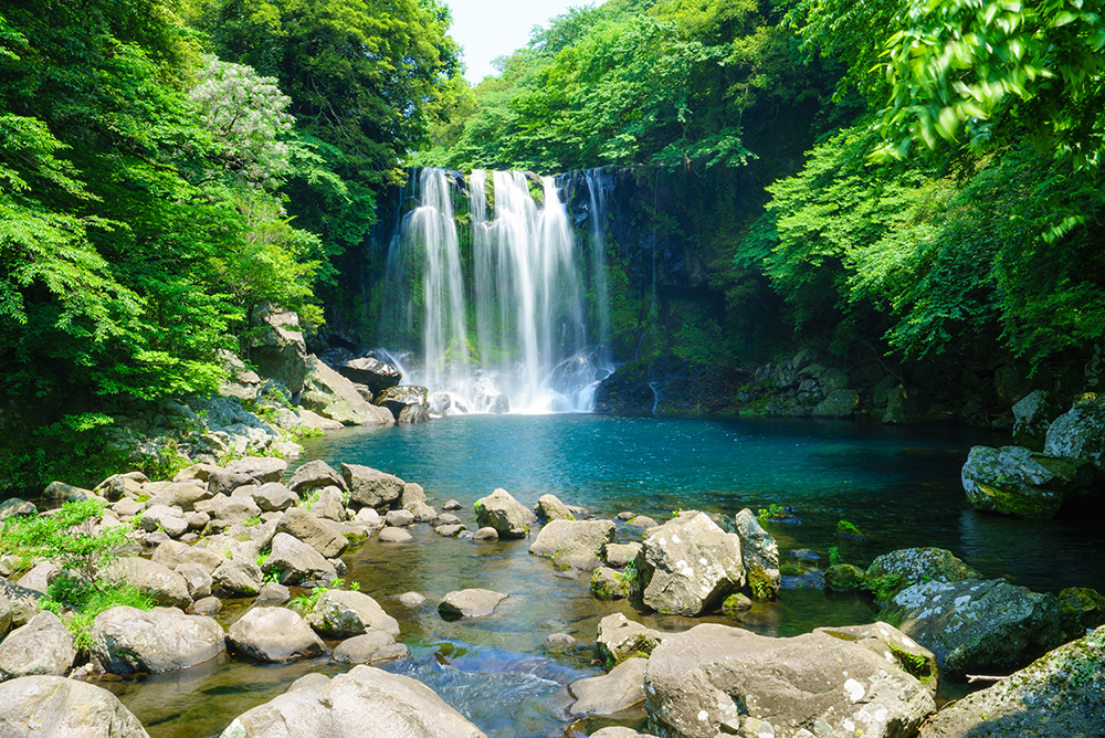 Cheonjeyeon Waterfall | Jeju Island | Pond Of God | South Korea