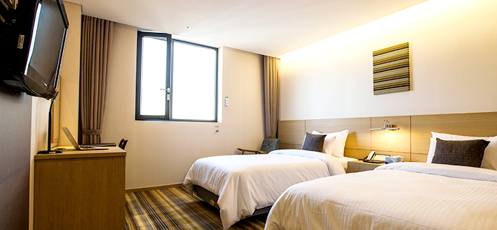 Стандартный двухместный номер с XNUMX отдельными кроватями «Гамильтон»