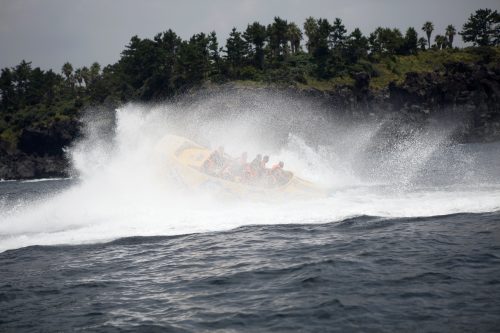 Jet boat pacific land