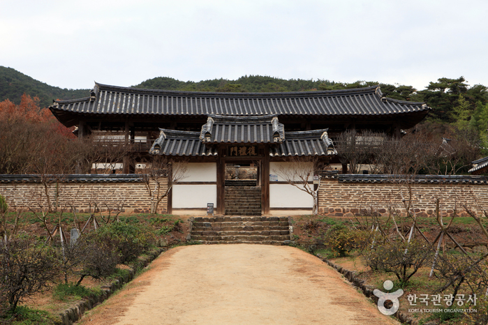 Пёнсан Совон