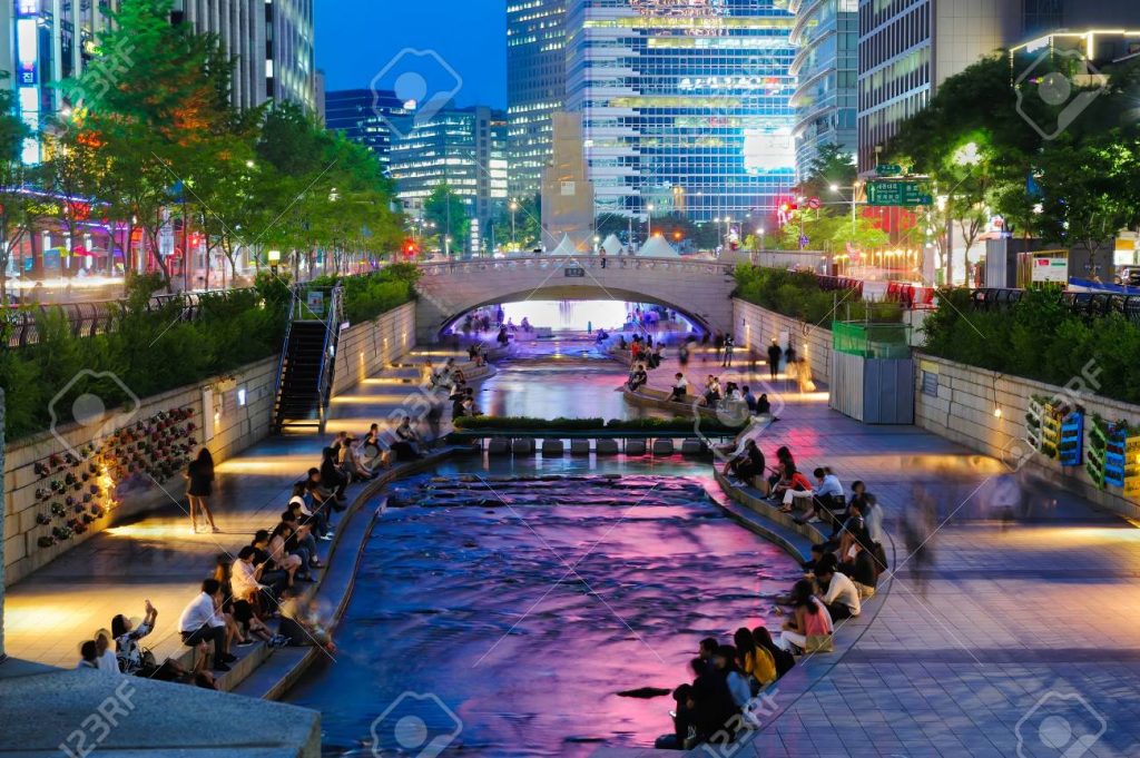 cheonggyecheon stream