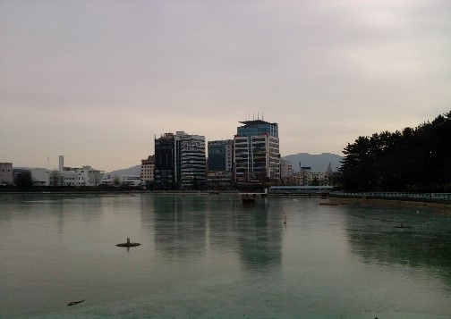 Yong-ji Lake