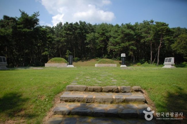 Neungsalli Ancient Tombs in Buyeo 4