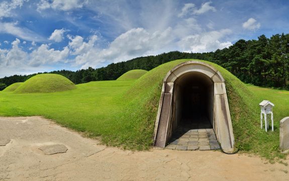 Royal Tomb of King Muryeong 1