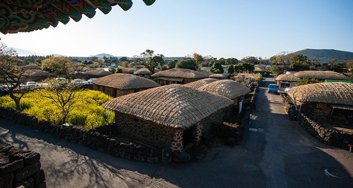 Seongeup folk village