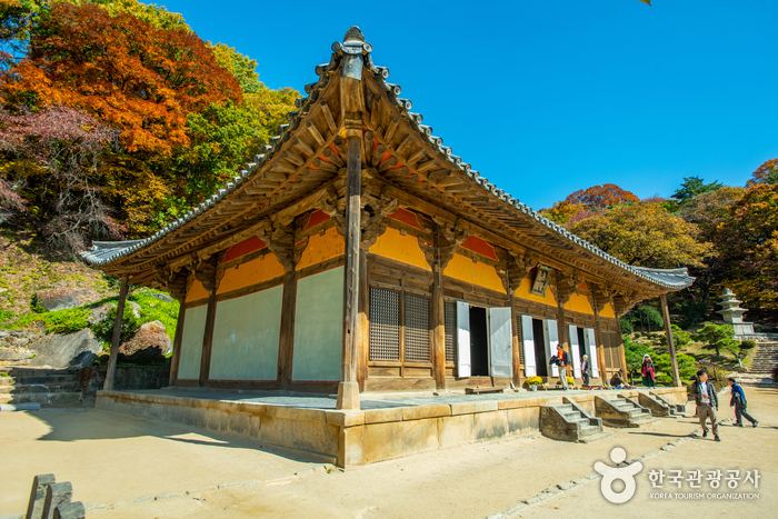 Храм Бусокса