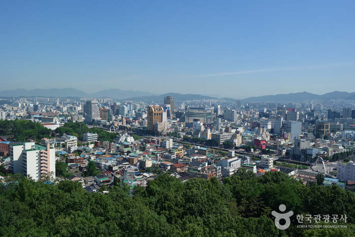 Gwangju Sajik Park