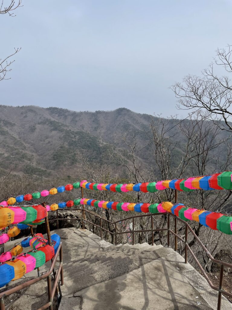 Trail to Gatbawi statue at Palgongsan Mountain