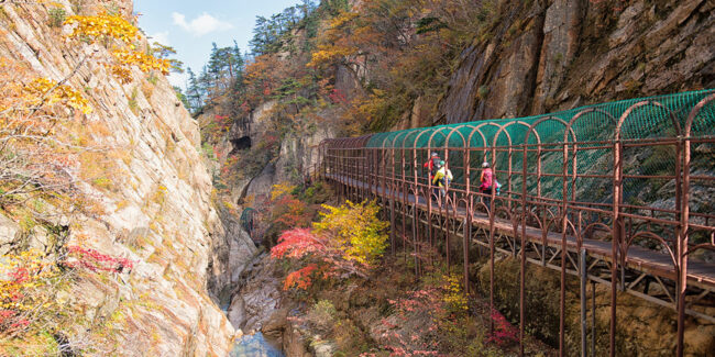 Hiking South Korea Seoraksan