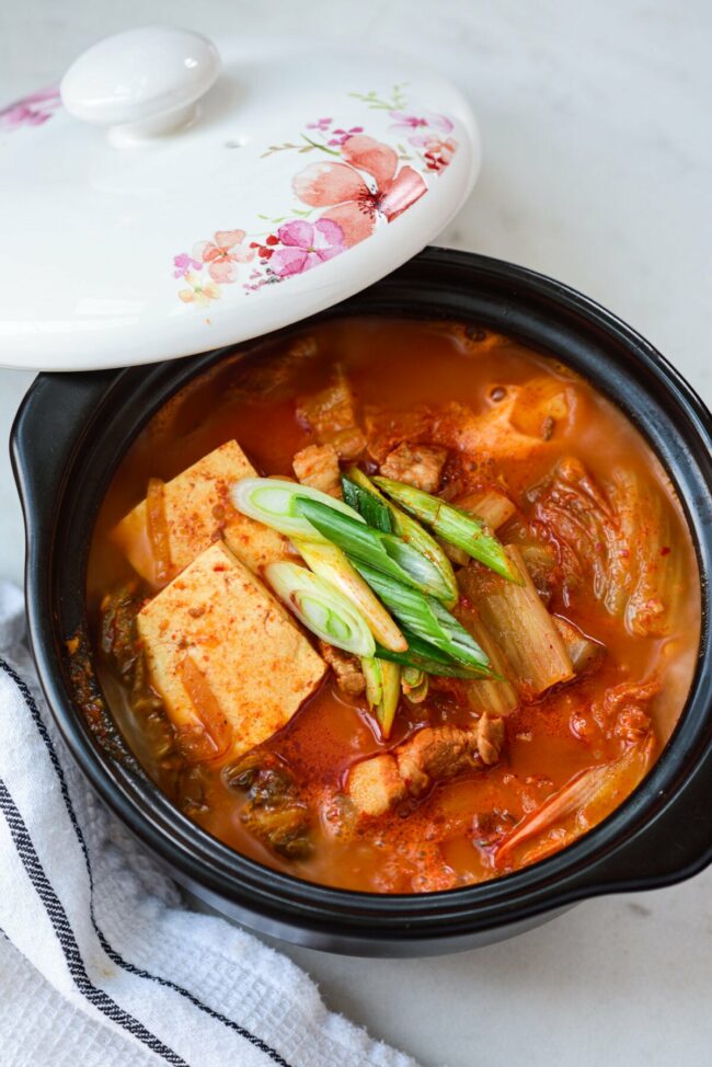 Kimchi jjigae